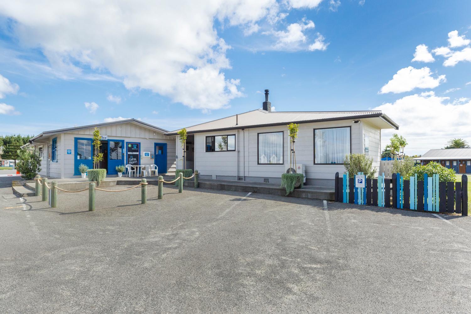 Foxton Beach Holiday Park Exteriör bild