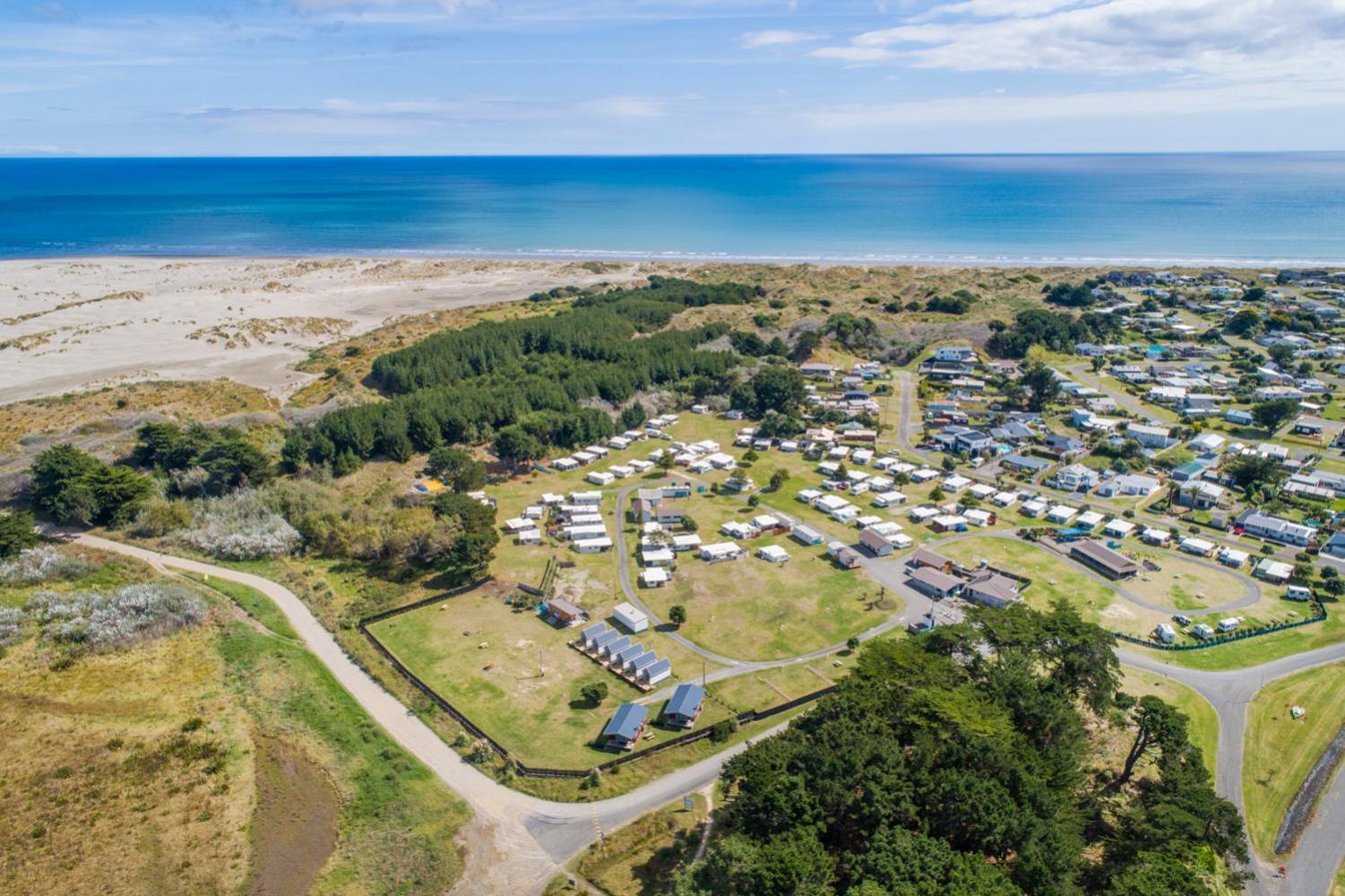 Foxton Beach Holiday Park Exteriör bild